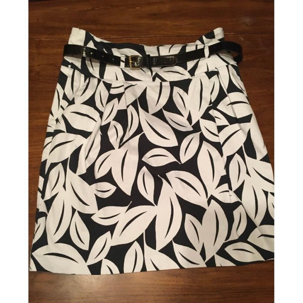 New York & Company Botanical Print Belted Skirt Size 8 Women's Black White
